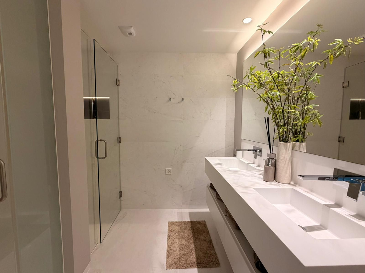 Te koop Middle Floor Apartment Costa Del Sol Ojén € 955.000,-