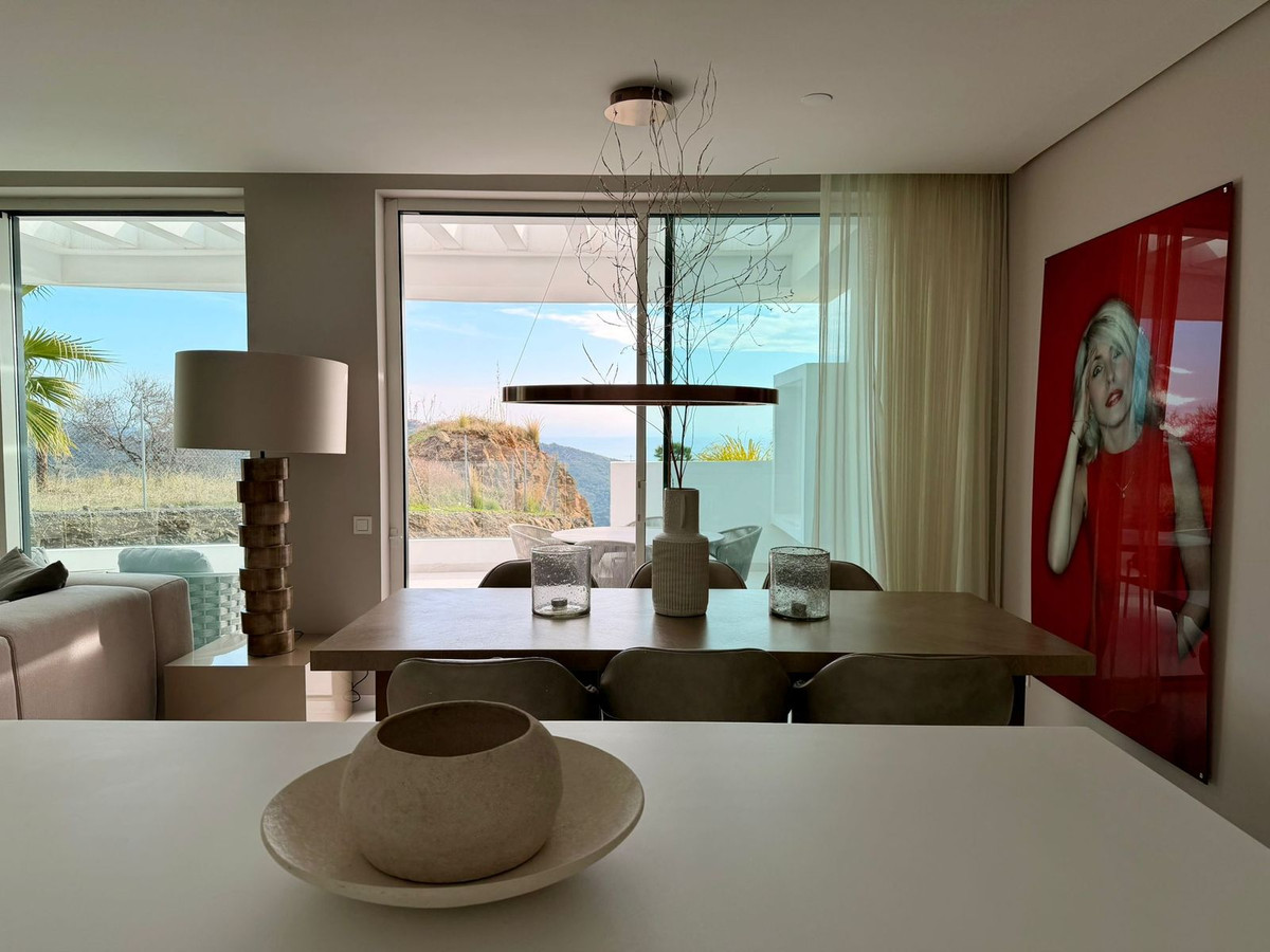 Te koop Middle Floor Apartment Costa Del Sol Ojén € 955.000,-