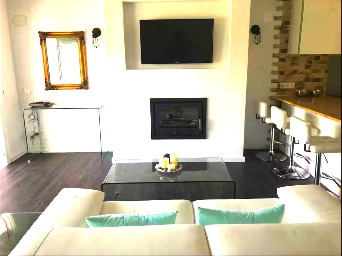 Te koop Middle Floor Apartment Costa Del Sol Nueva Andalucía € 402.000,-