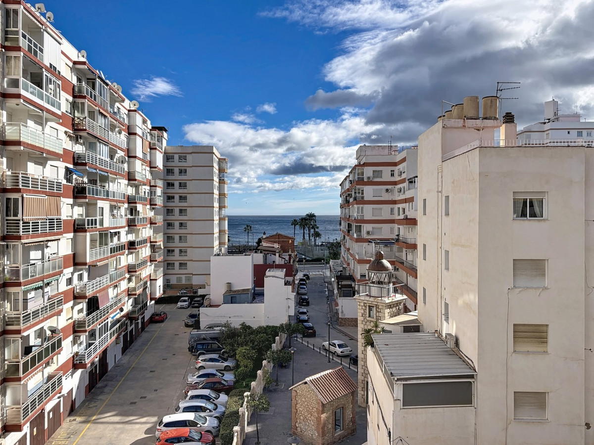 Te koop Middle Floor Apartment Costa Del Sol Torre Del Mar € 319.000,-