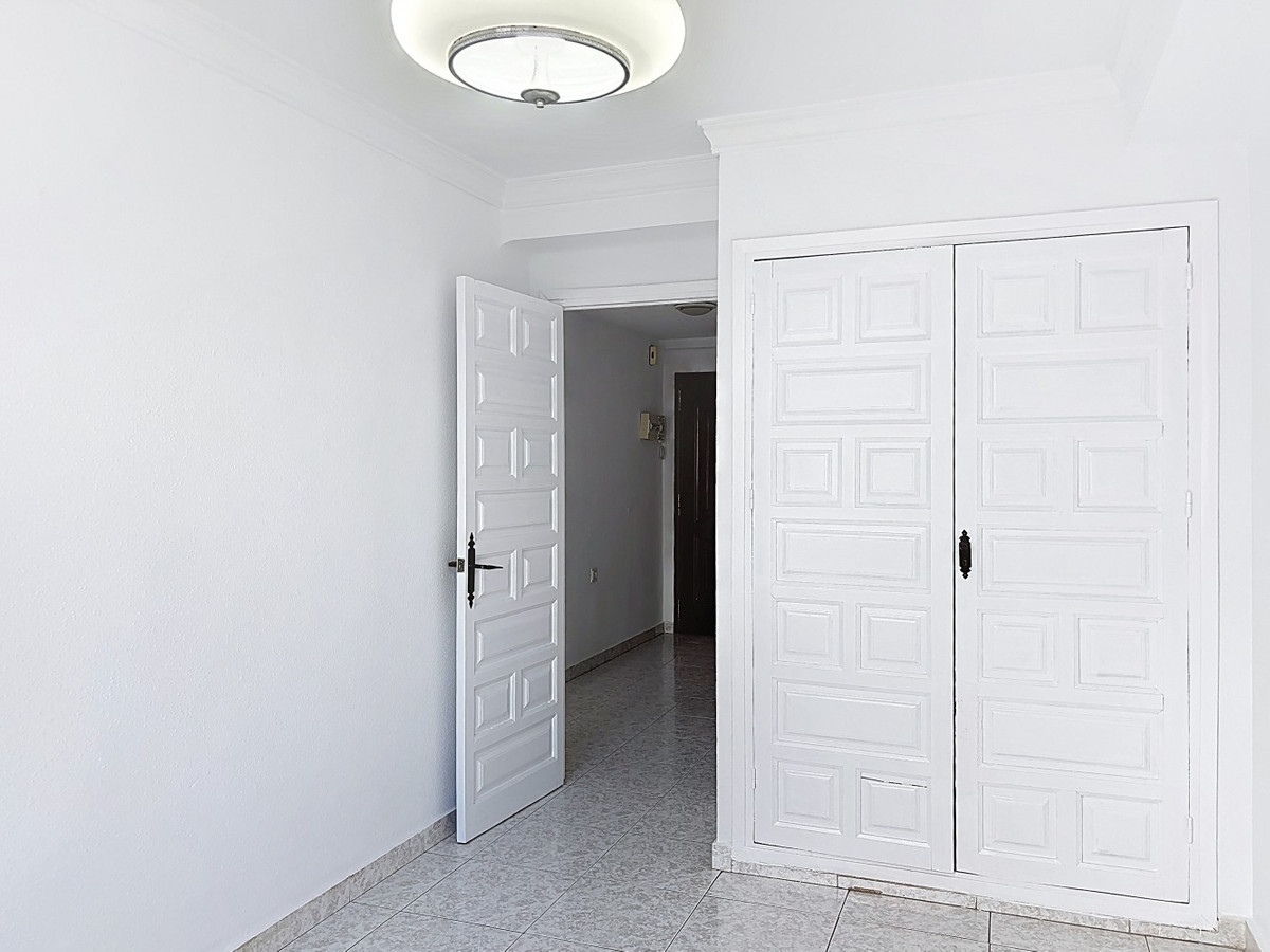 Te koop Middle Floor Apartment Costa Del Sol Torre Del Mar € 319.000,-