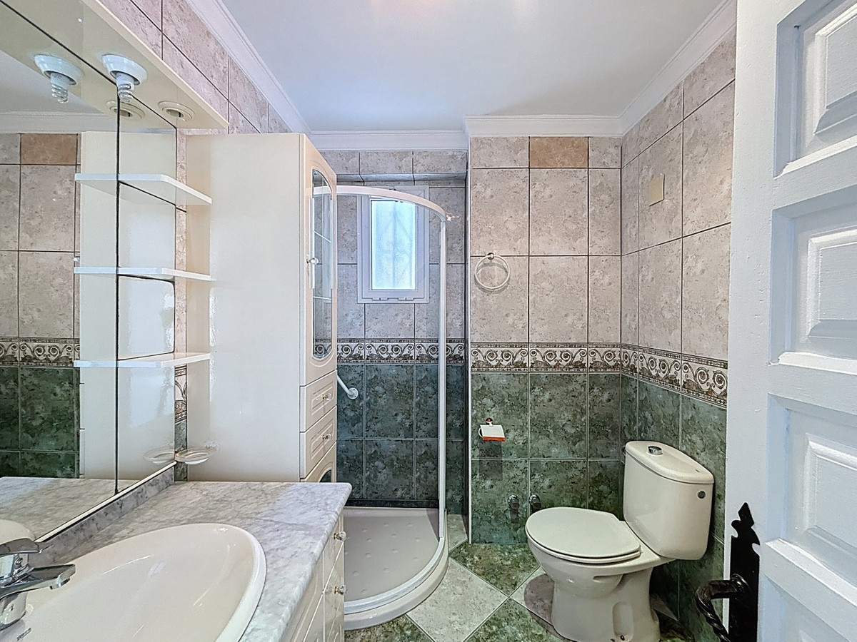 Te koop Middle Floor Apartment Costa Del Sol Torre Del Mar € 319.000,-