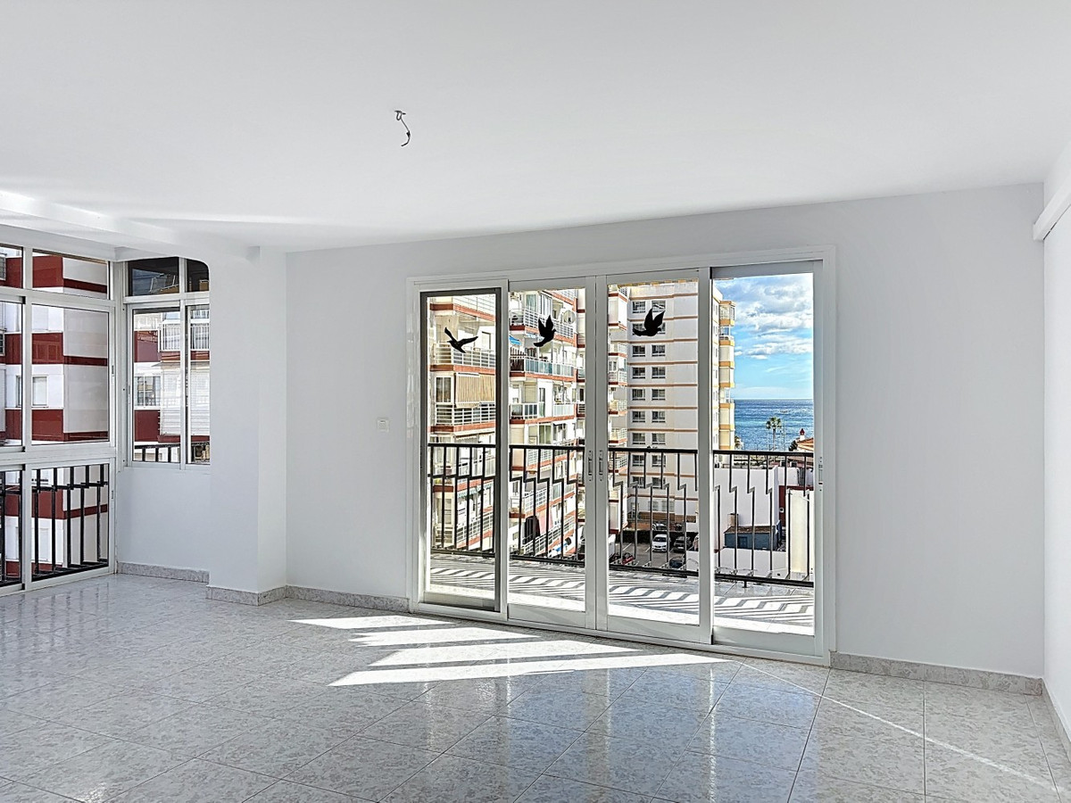 Te koop Middle Floor Apartment Costa Del Sol Torre Del Mar € 319.000,-