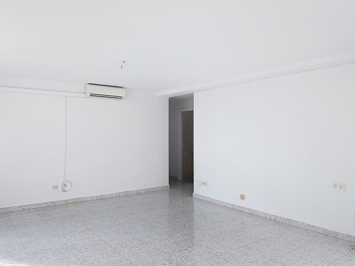 Te koop Middle Floor Apartment Costa Del Sol Torre Del Mar € 319.000,-