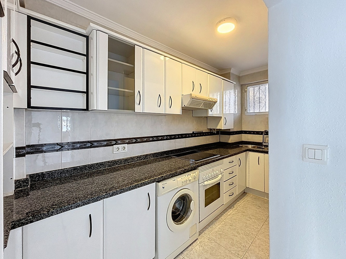 Te koop Middle Floor Apartment Costa Del Sol Torre Del Mar € 319.000,-