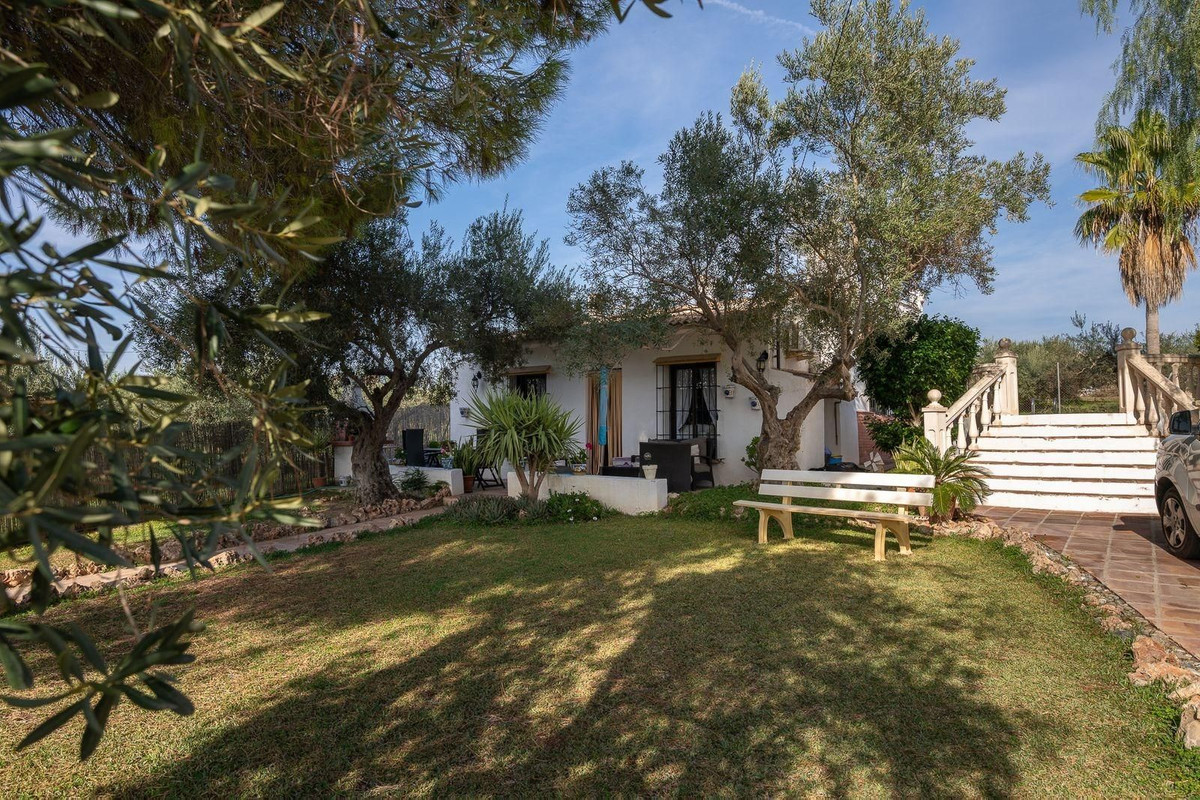 Te koop Finca - Cortijo Costa Del Sol Alhaurín El Grande € 275.000,-