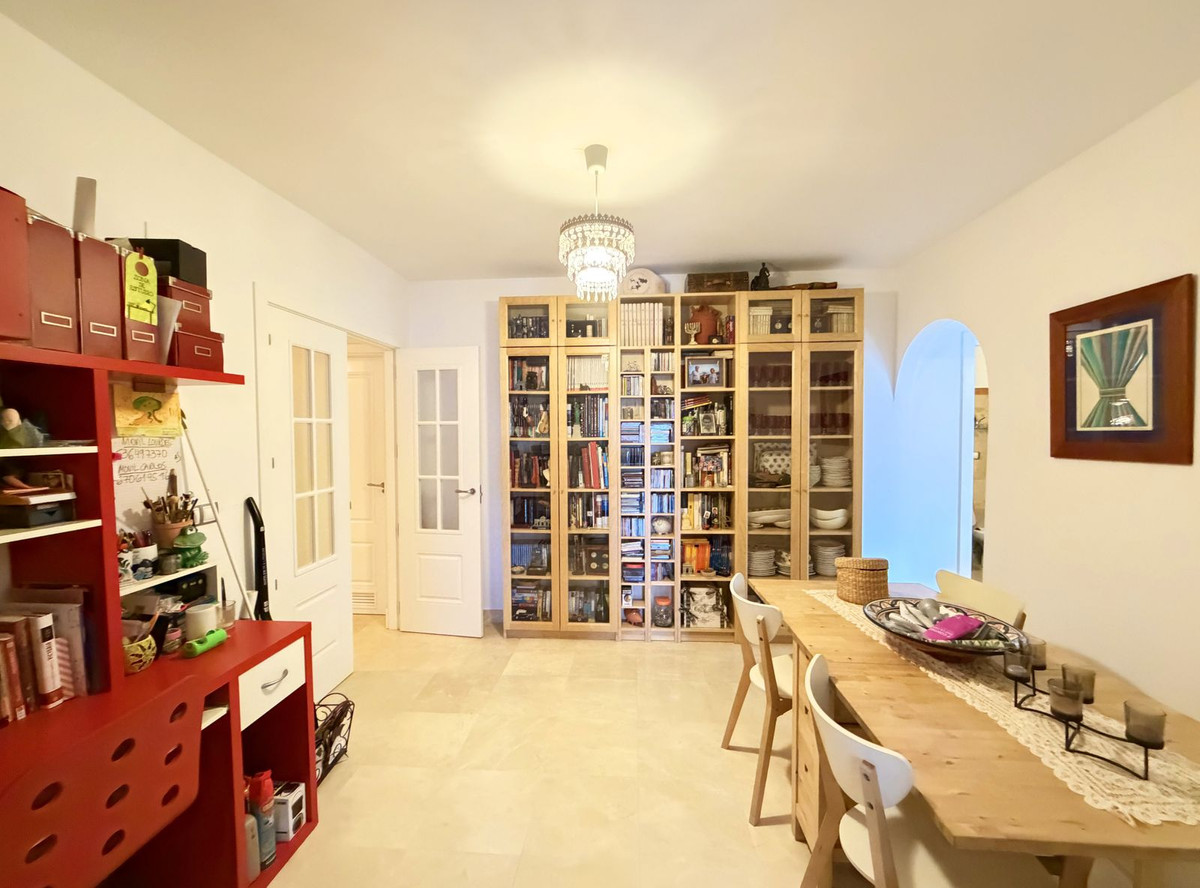 Te koop Gelijkvloers appartement Costa Del Sol San Luis De Sabinillas € 780.000,-