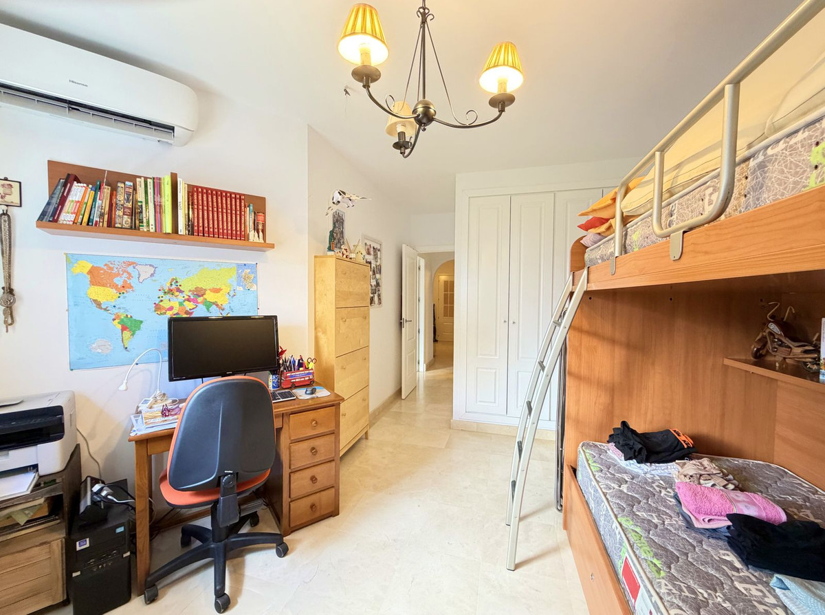 Te koop Gelijkvloers appartement Costa Del Sol San Luis De Sabinillas € 780.000,-