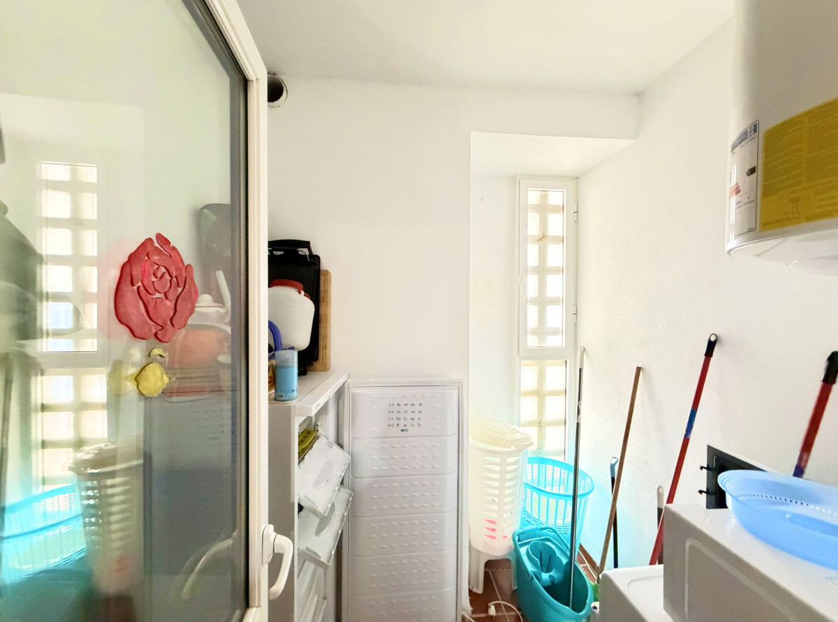 Te koop Gelijkvloers appartement Costa Del Sol San Luis De Sabinillas € 780.000,-