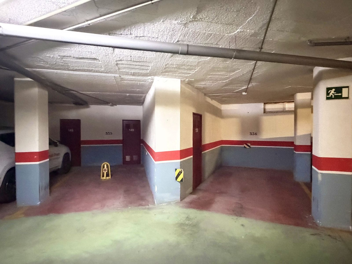 Te koop Gelijkvloers appartement Costa Del Sol San Luis De Sabinillas € 780.000,-