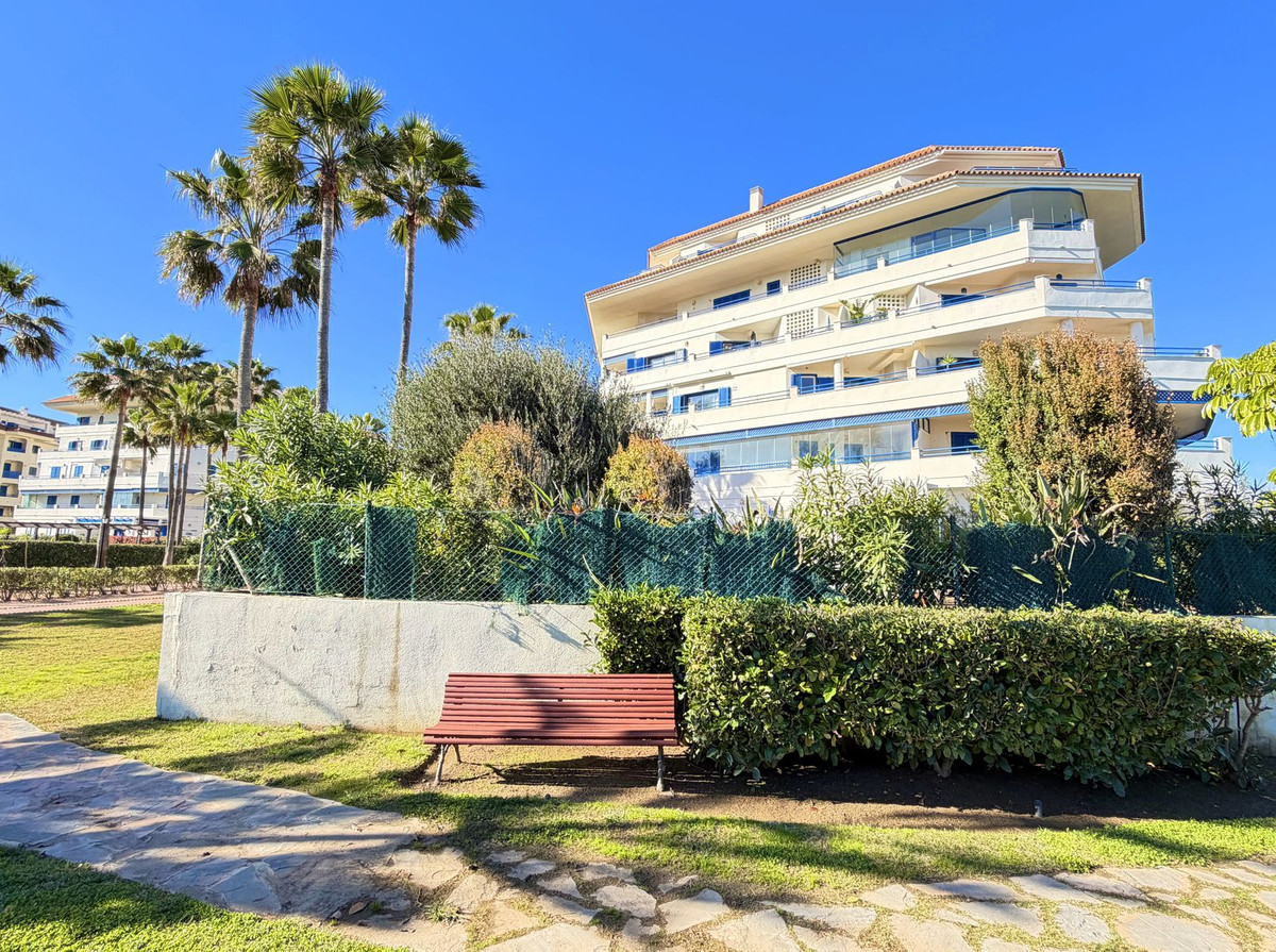 Te koop Gelijkvloers appartement Costa Del Sol San Luis De Sabinillas € 780.000,-