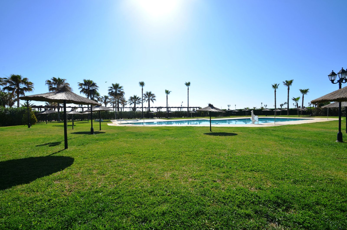 Te koop Gelijkvloers appartement Costa Del Sol San Luis De Sabinillas € 780.000,-