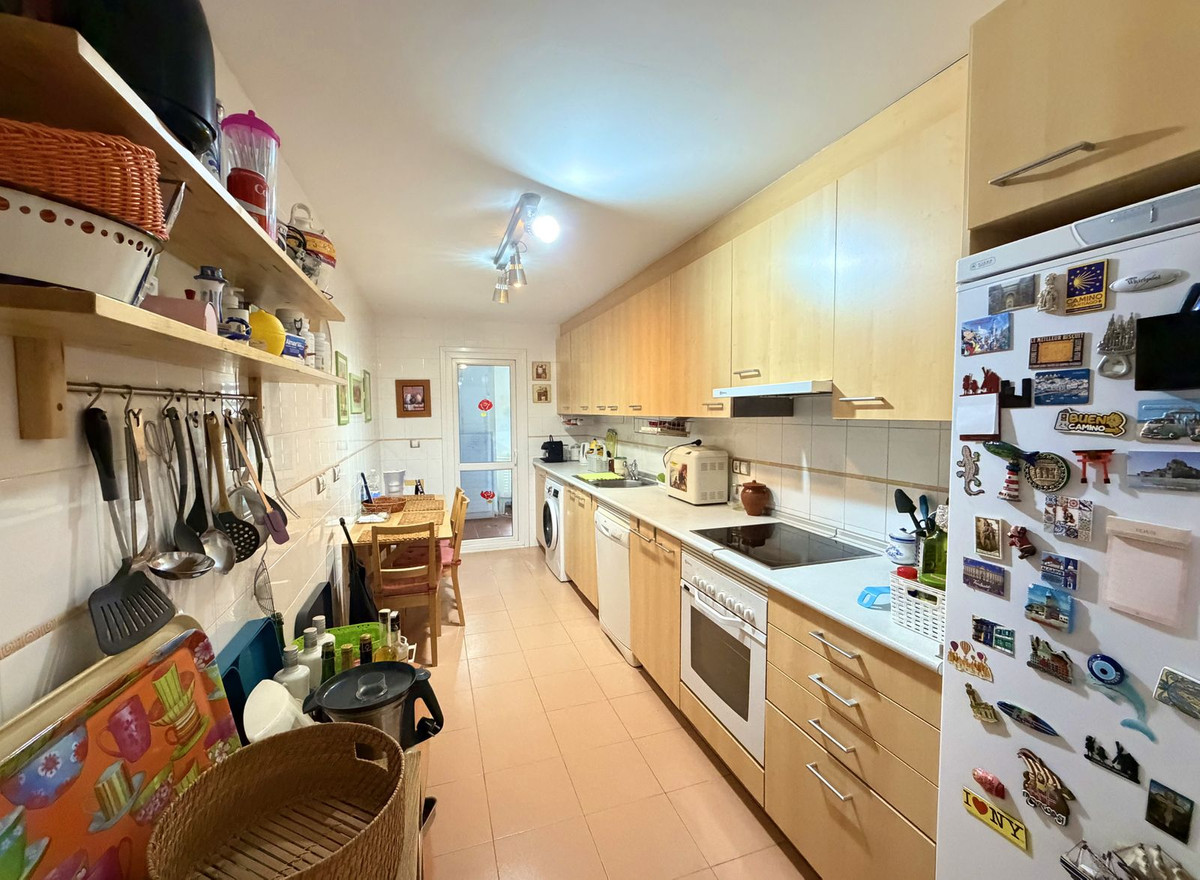 Te koop Gelijkvloers appartement Costa Del Sol San Luis De Sabinillas € 780.000,-