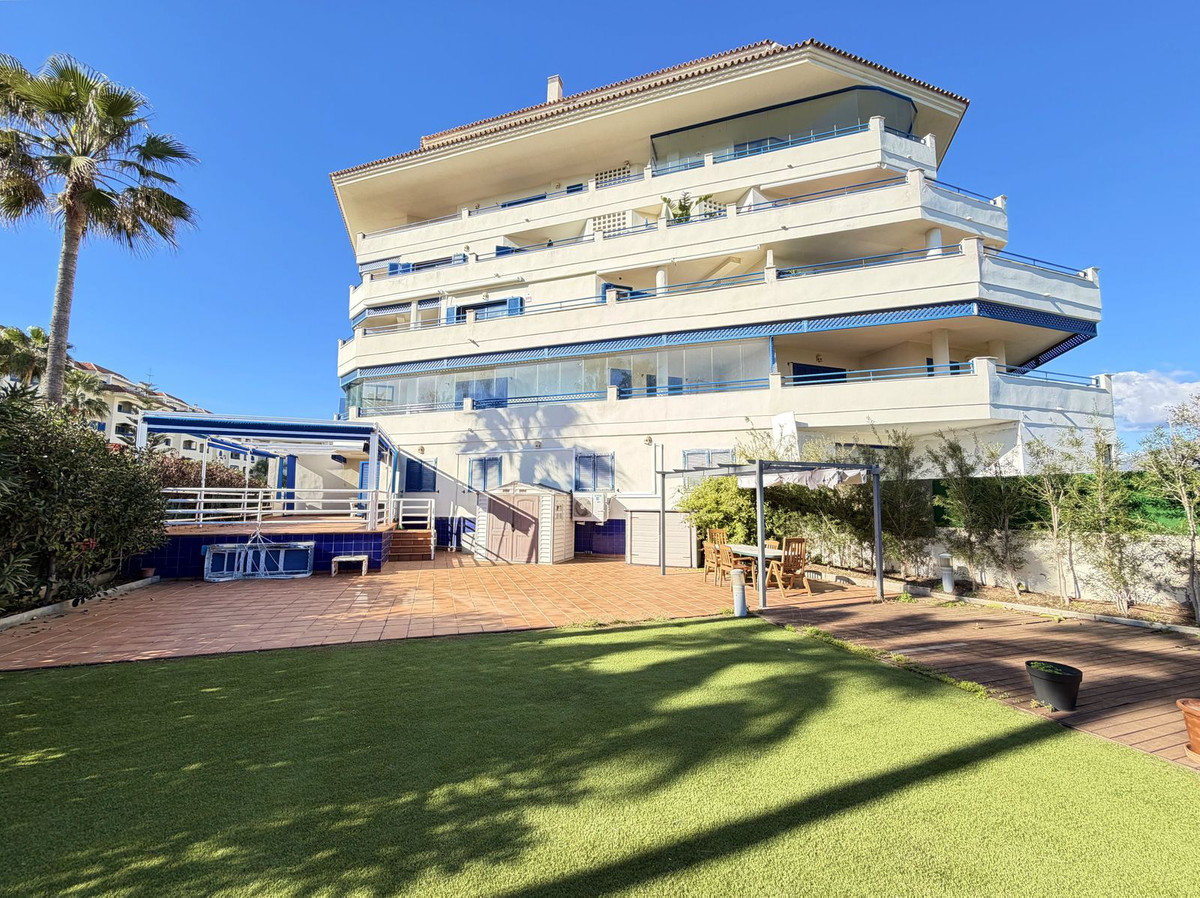 Te koop Gelijkvloers appartement Costa Del Sol San Luis De Sabinillas € 780.000,-
