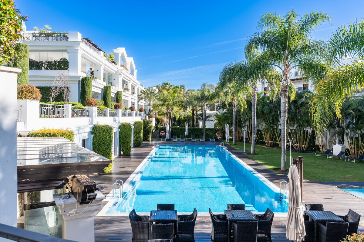 Te koop Gelijkvloers appartement Costa Del Sol Estepona € 1.400.000,-