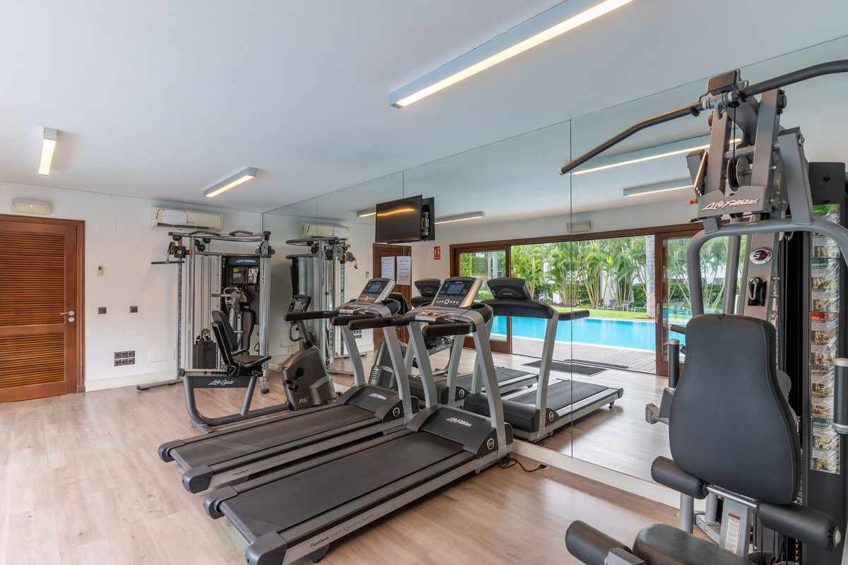 Te koop Gelijkvloers appartement Costa Del Sol Estepona € 1.400.000,-