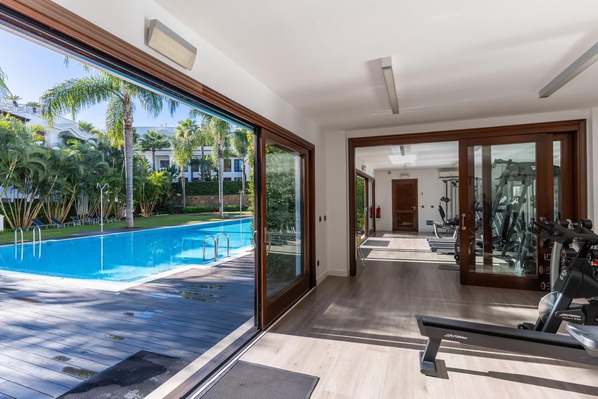 Te koop Gelijkvloers appartement Costa Del Sol Estepona € 1.400.000,-