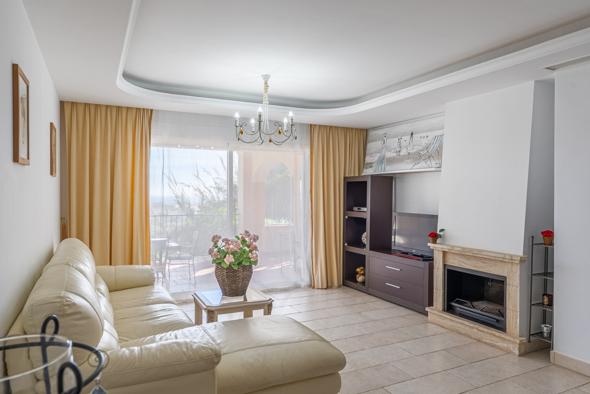 Te koop Middle Floor Apartment Costa Del Sol Benahavís € 455.000,-