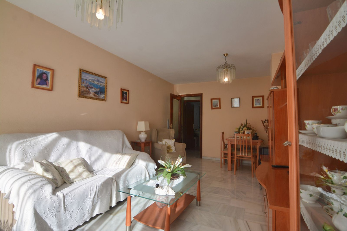 Te koop Middle Floor Apartment Costa Del Sol Las Lagunas € 250.441,-
