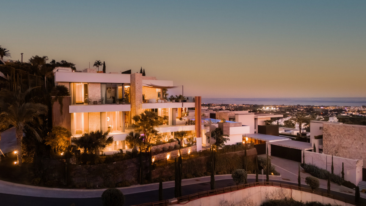 Te koop Vrijstaande Villa Costa Del Sol La Quinta € 10.995.000,-