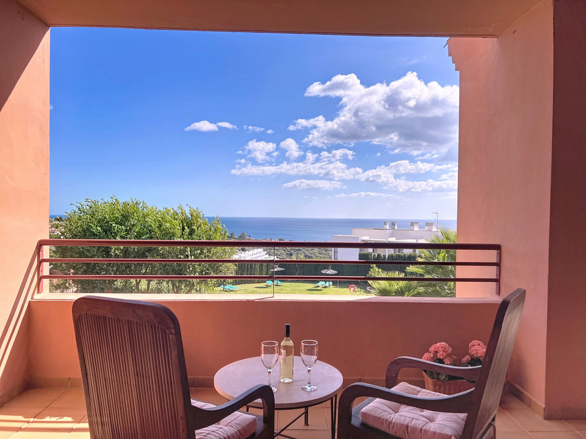 Te koop Middle Floor Apartment Costa Del Sol Manilva € 439.000,-