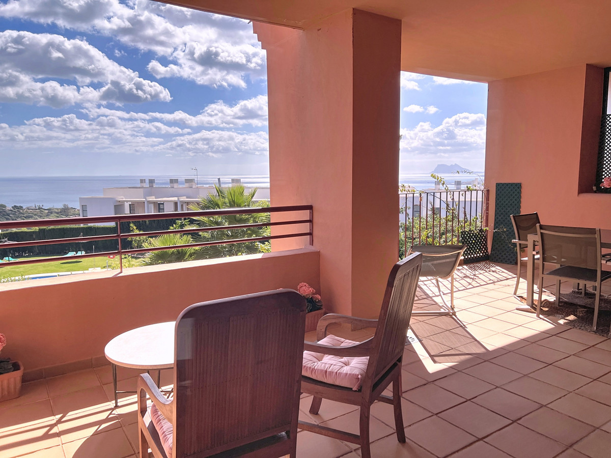 Te koop Middle Floor Apartment Costa Del Sol Manilva € 439.000,-