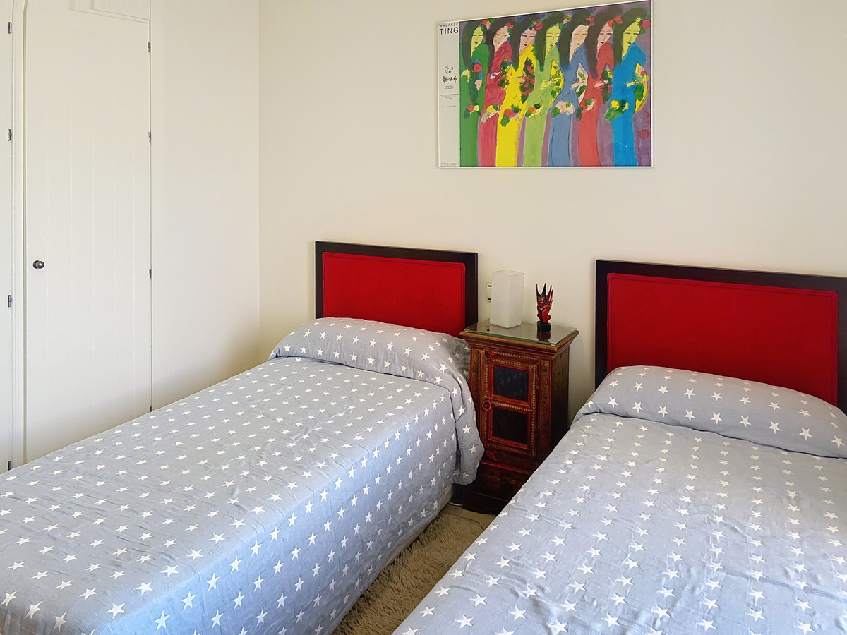 Te koop Middle Floor Apartment Costa Del Sol Manilva € 439.000,-