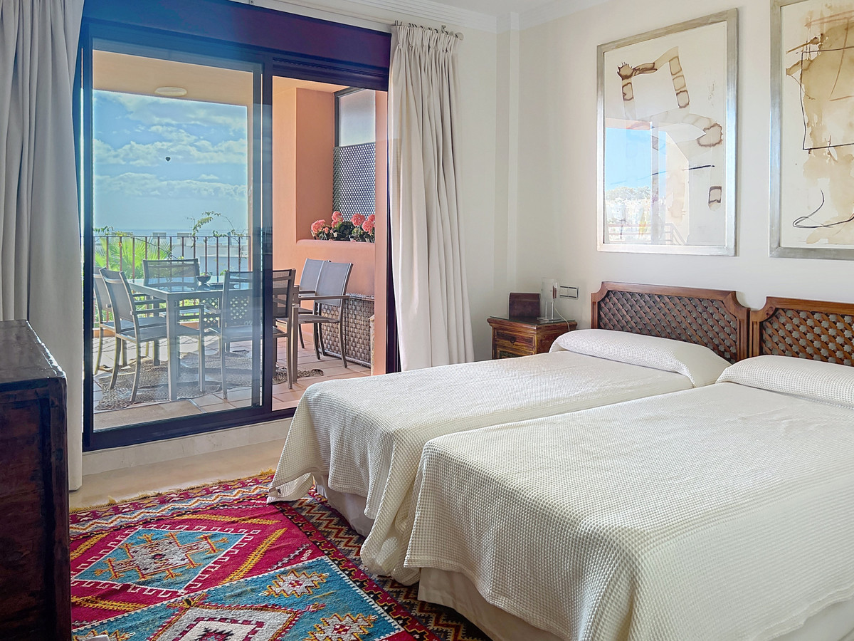 Te koop Middle Floor Apartment Costa Del Sol Manilva € 439.000,-