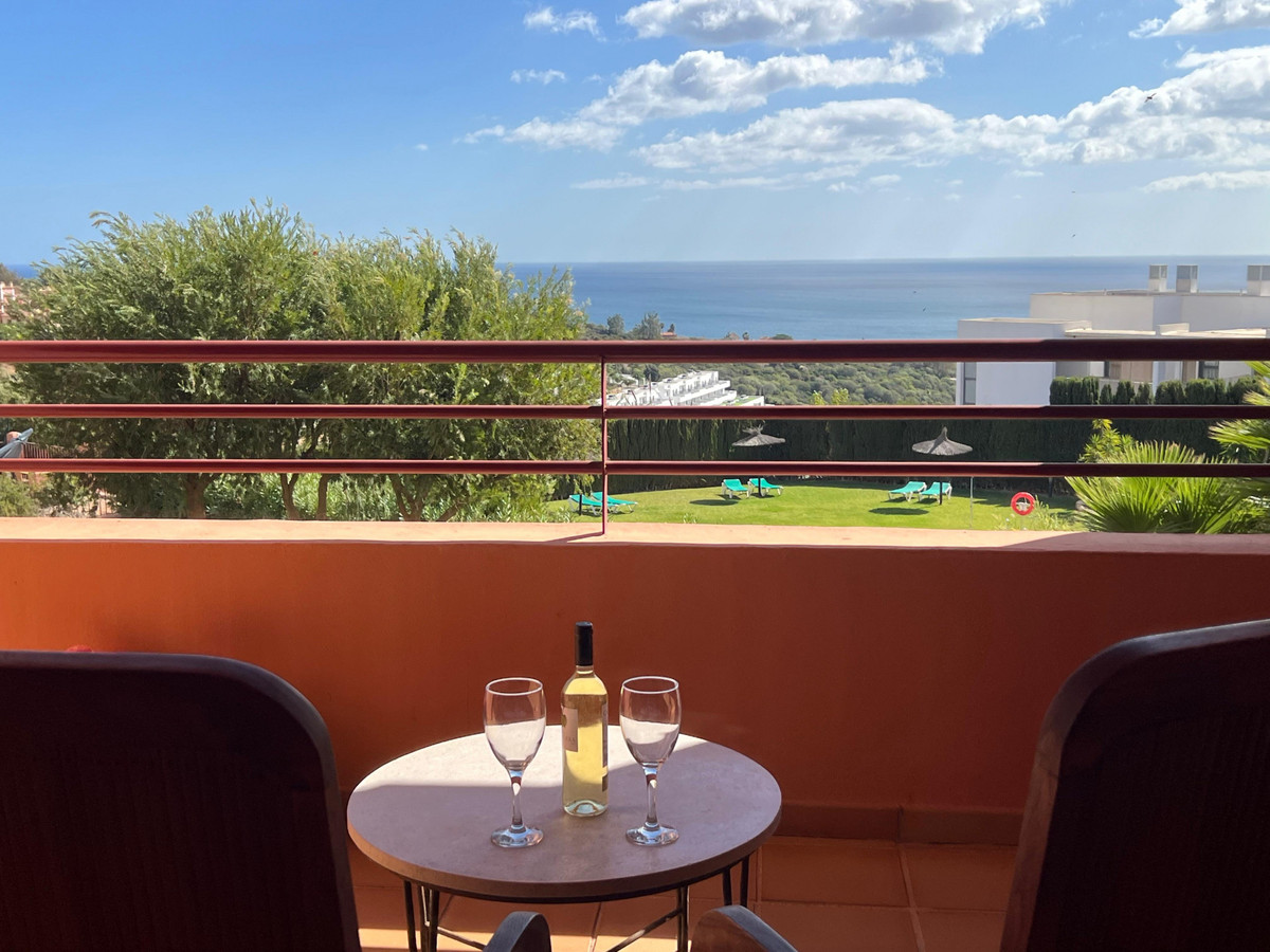 Te koop Middle Floor Apartment Costa Del Sol Manilva € 439.000,-