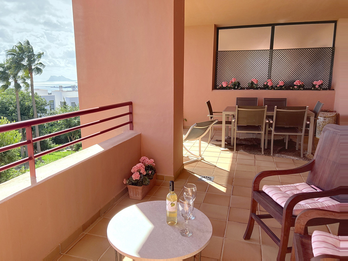 Te koop Middle Floor Apartment Costa Del Sol Manilva € 439.000,-