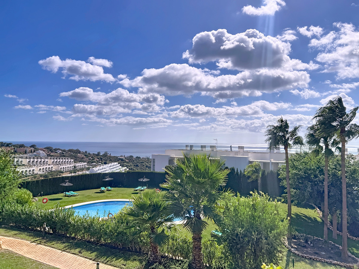 Te koop Middle Floor Apartment Costa Del Sol Manilva € 439.000,-