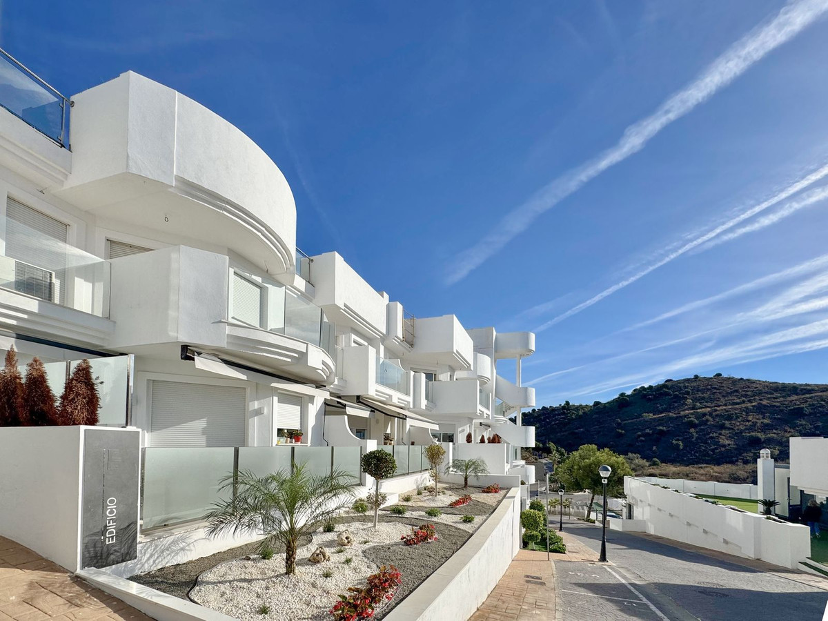 Te koop Middle Floor Apartment Costa Del Sol Rincón De La Victoria € 388.000,-