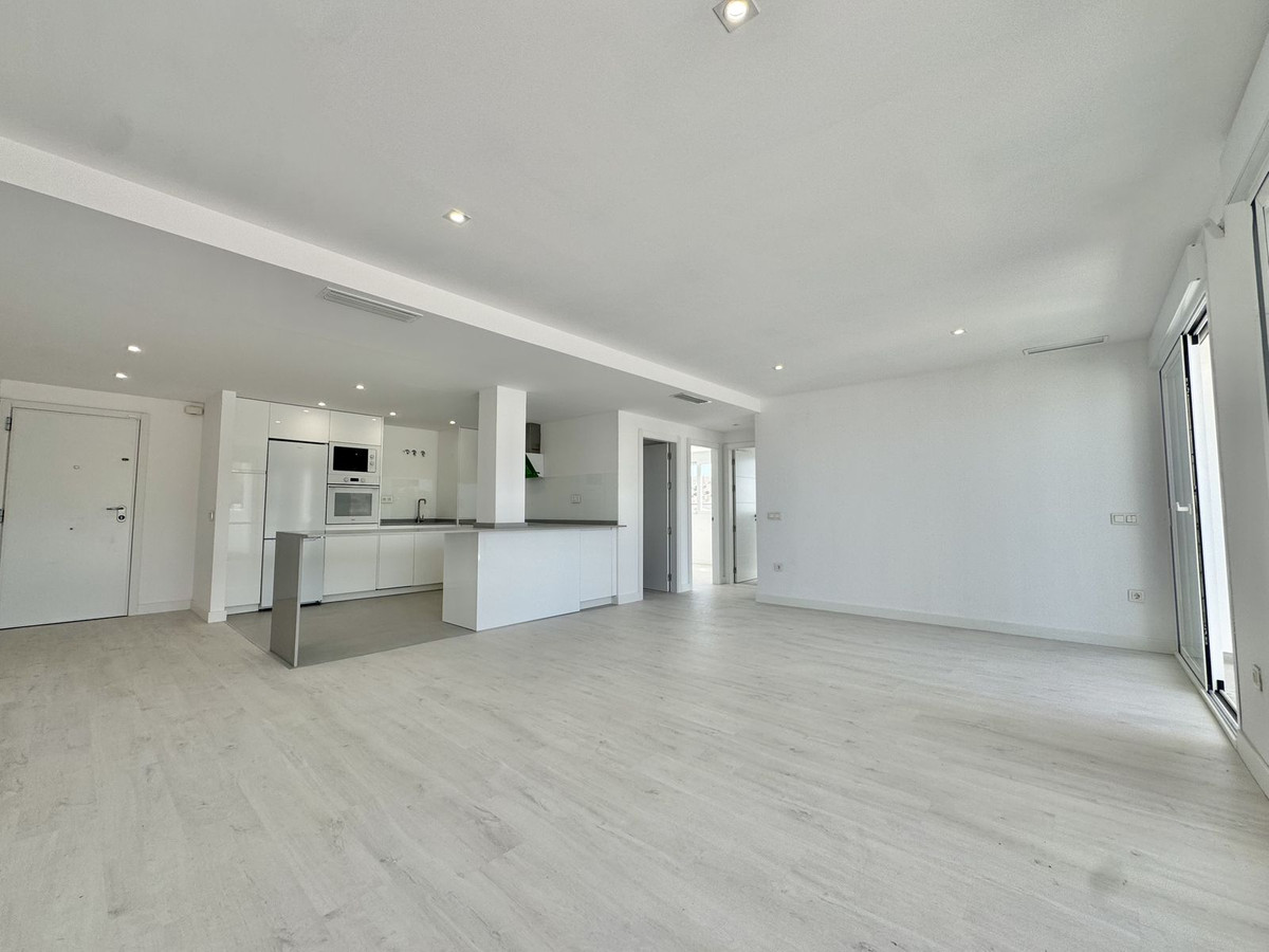 Te koop Middle Floor Apartment Costa Del Sol Rincón De La Victoria € 388.000,-