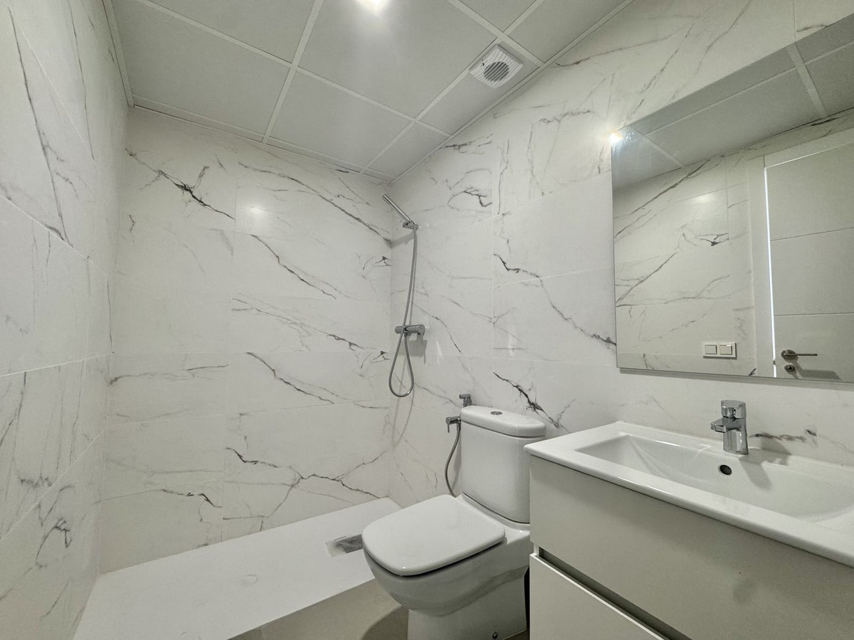 Te koop Middle Floor Apartment Costa Del Sol Rincón De La Victoria € 388.000,-