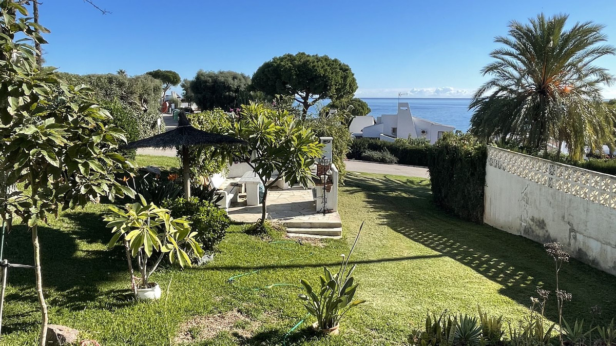 Te koop Vrijstaande Villa Costa Del Sol Casares Playa € 418.000,-