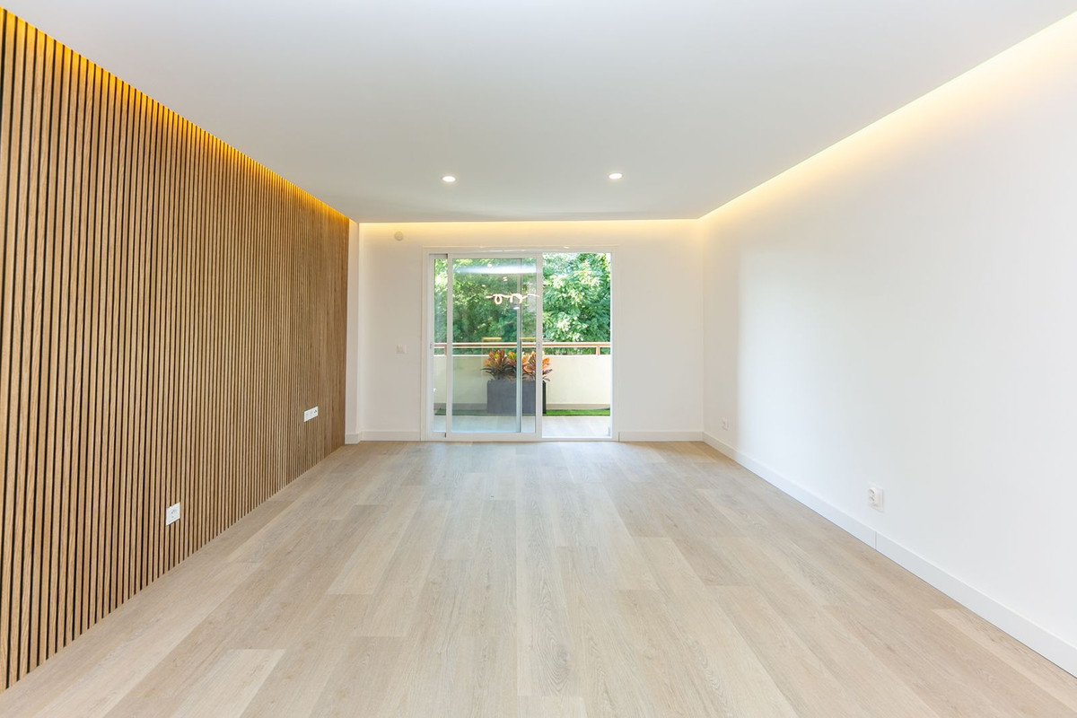 Te koop Middle Floor Apartment Costa Del Sol Fuengirola € 410.000,-