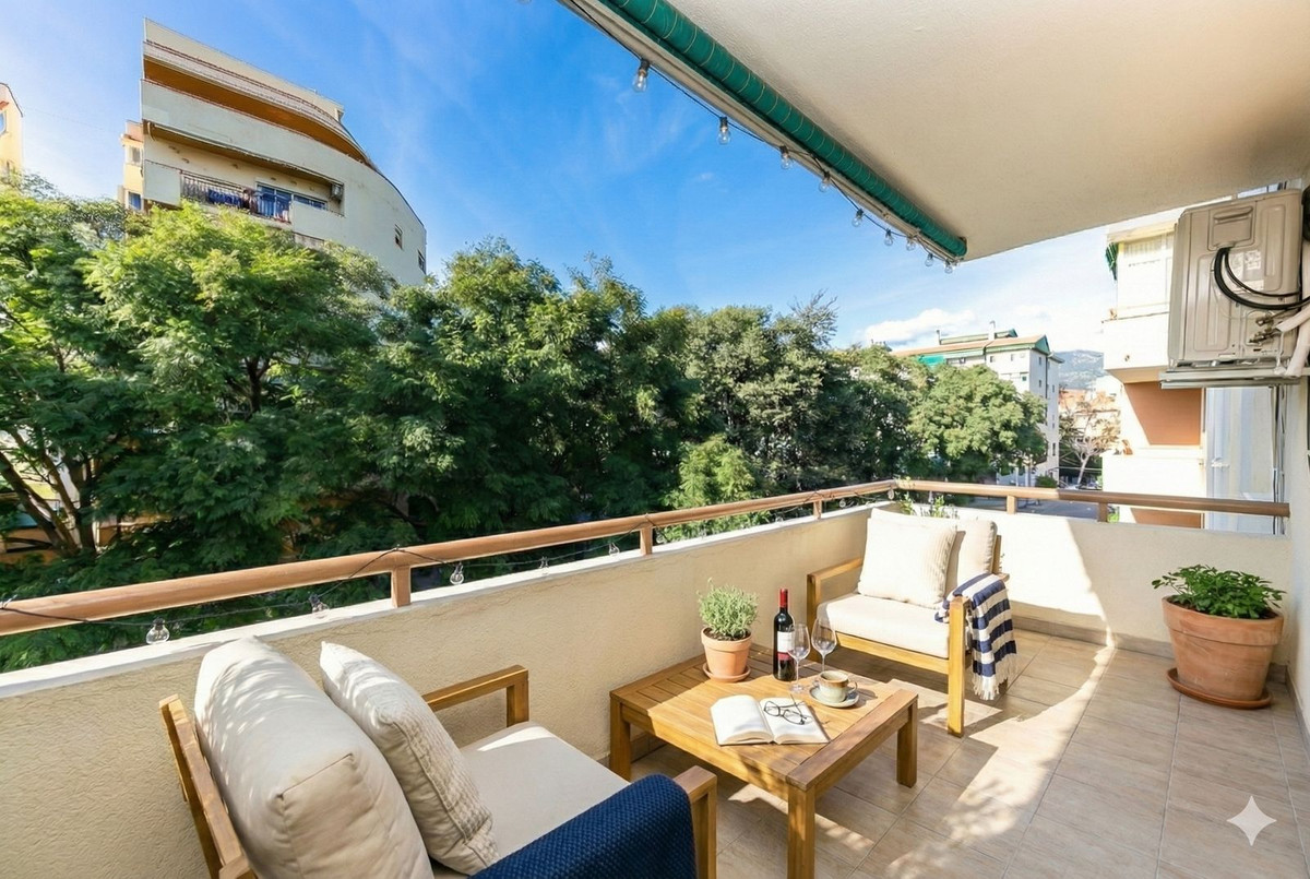Te koop Middle Floor Apartment Costa Del Sol Fuengirola € 410.000,-