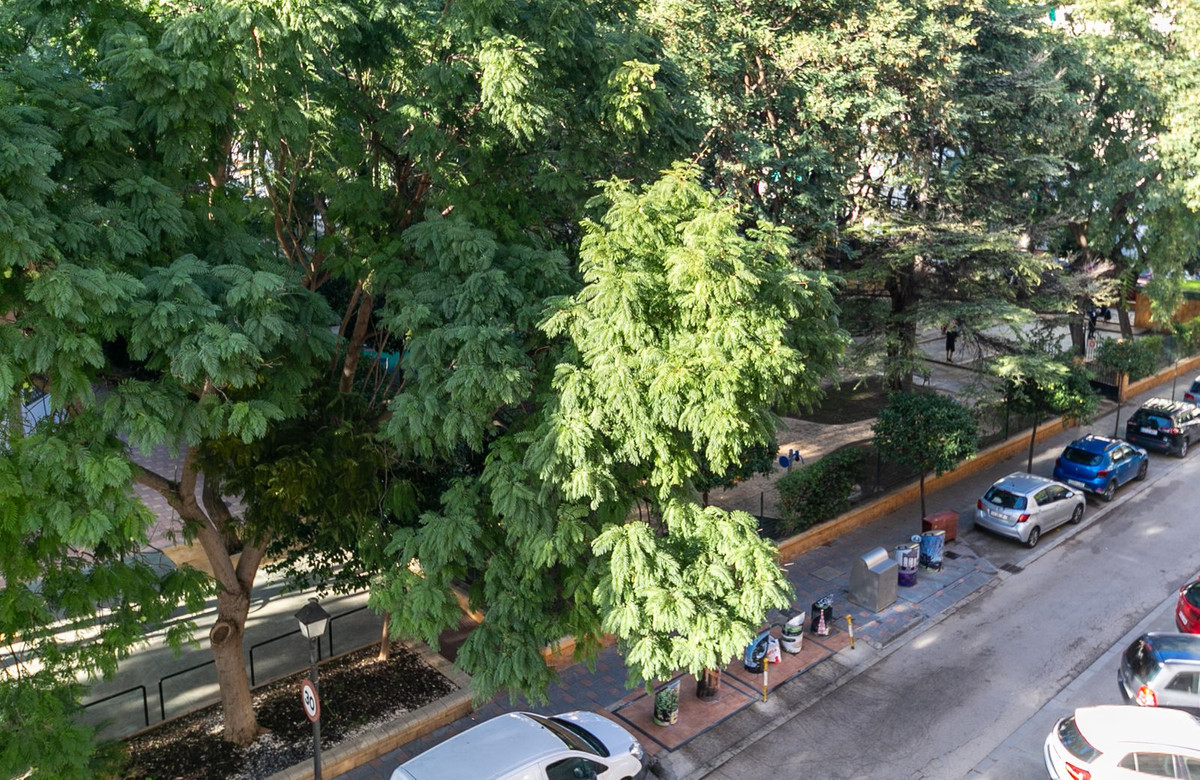 Te koop Middle Floor Apartment Costa Del Sol Fuengirola € 410.000,-