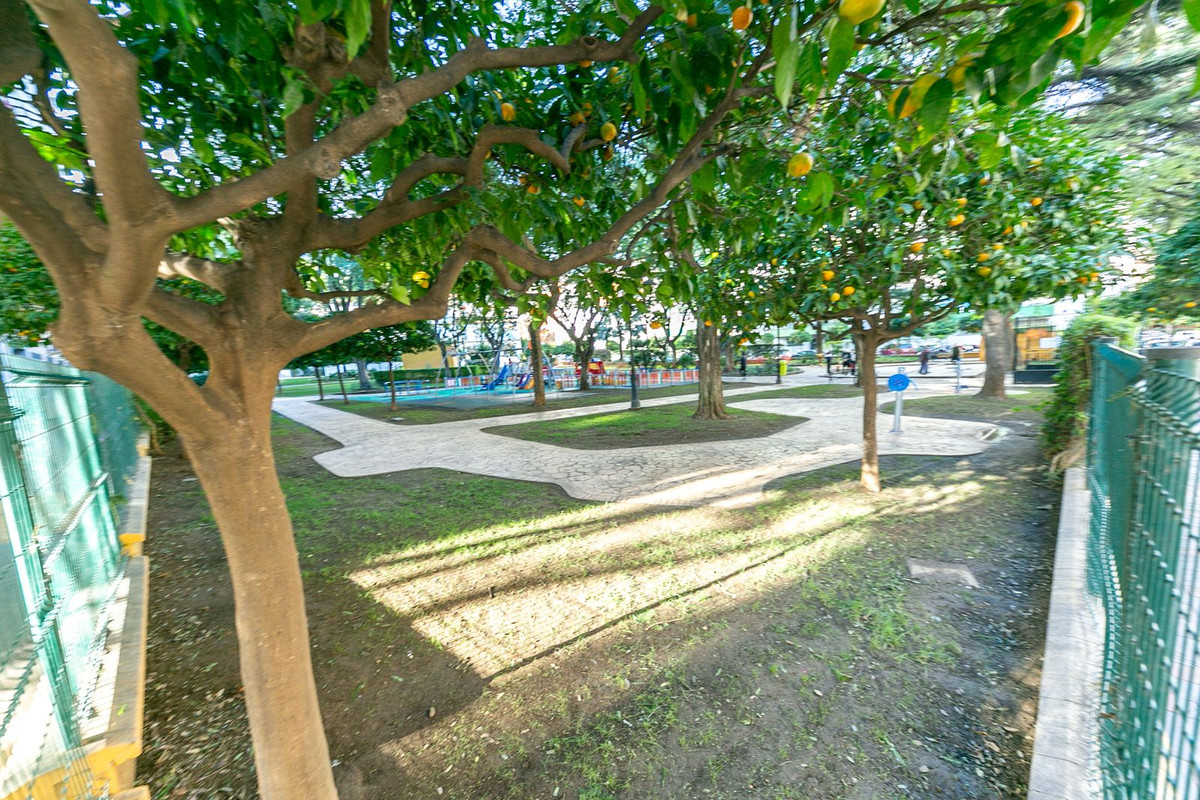 Te koop Middle Floor Apartment Costa Del Sol Fuengirola € 410.000,-