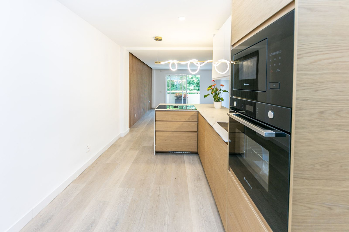 Te koop Middle Floor Apartment Costa Del Sol Fuengirola € 410.000,-