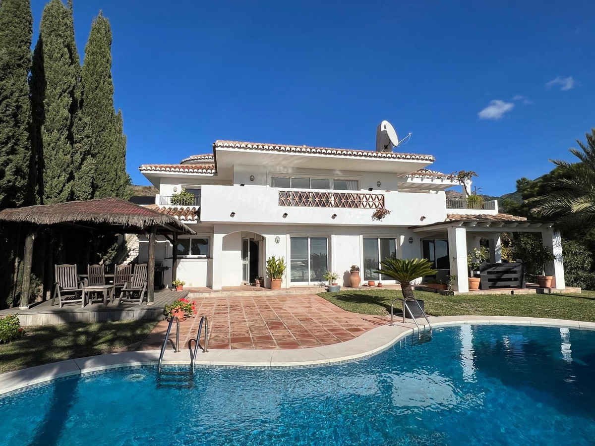 Te koop Vrijstaande Villa Costa Del Sol Mijas € 1.550.000,-