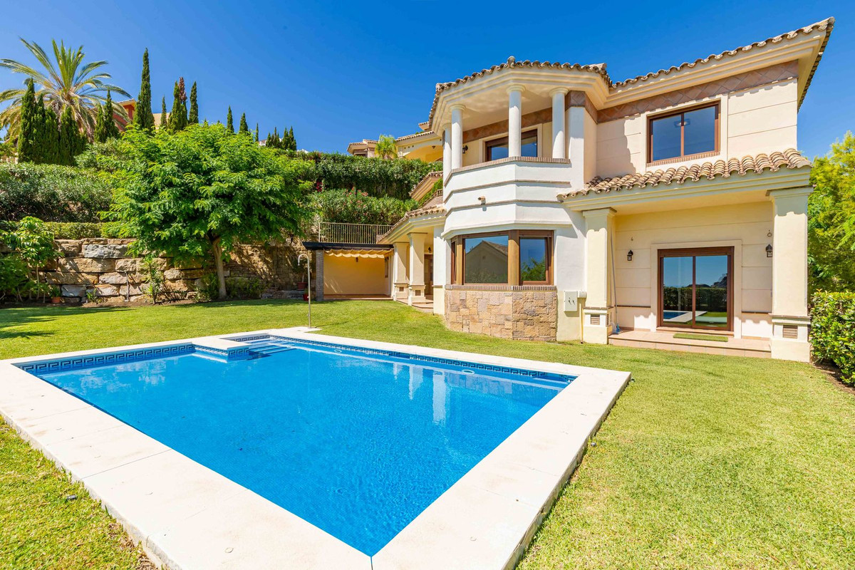Te koop Vrijstaande Villa Costa Del Sol Los Arqueros € 2.695.000,-