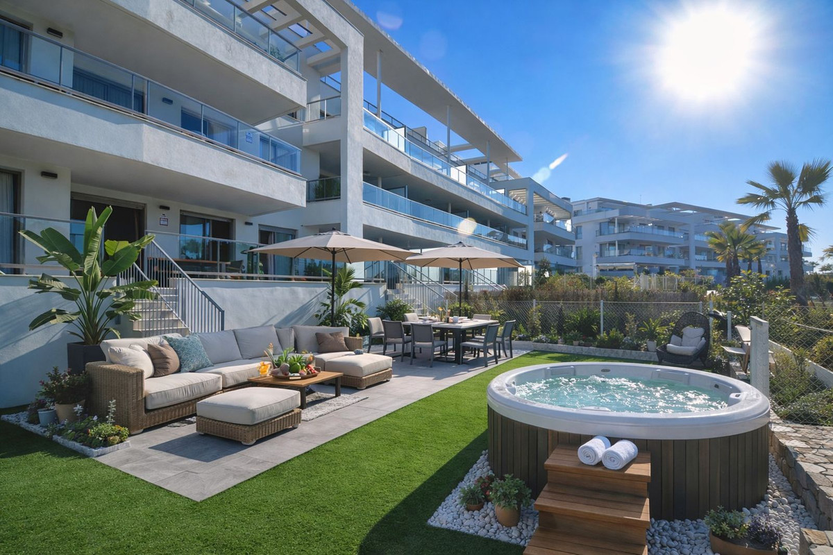 Te koop Gelijkvloers appartement Costa Del Sol El Chaparral € 585.000,-