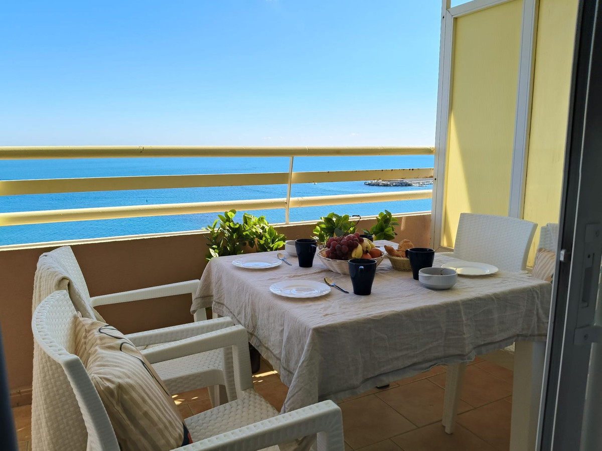 Te koop Middle Floor Apartment Costa Del Sol Fuengirola € 390.000,-