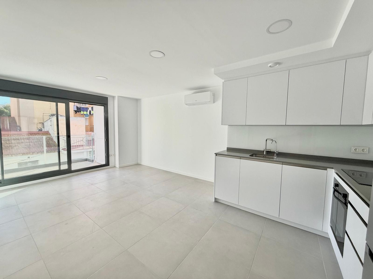 Te koop Middle Floor Apartment Costa Del Sol Fuengirola € 370.000,-