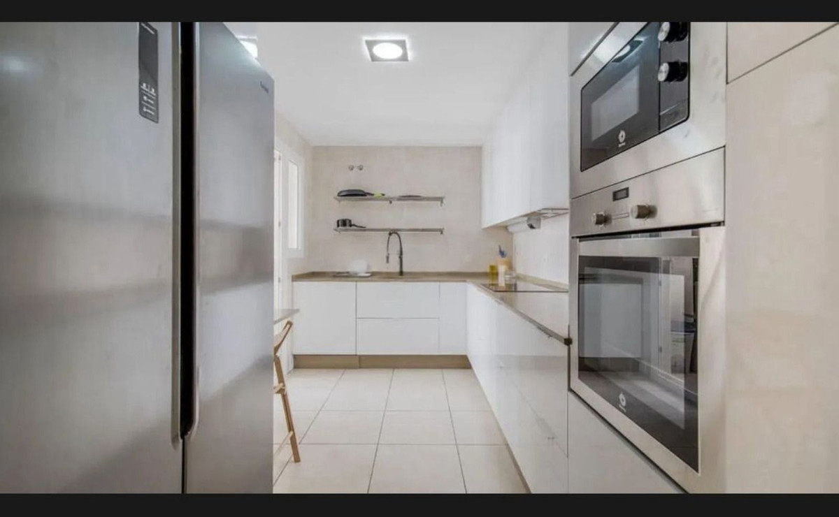 Te koop Middle Floor Apartment Costa Del Sol Nueva Andalucía € 390.000,-