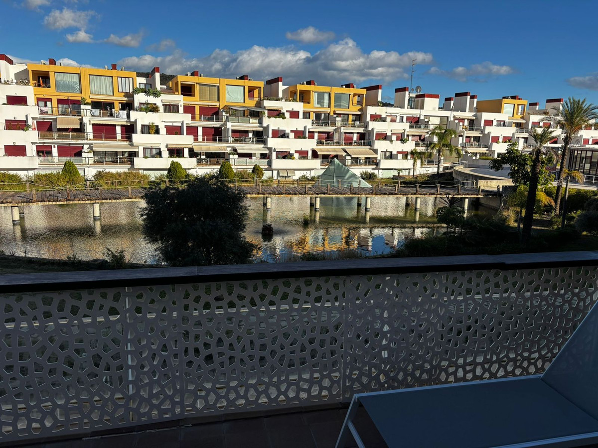 Te koop Middle Floor Apartment Costa Del Sol Benahavís € 285.000,-