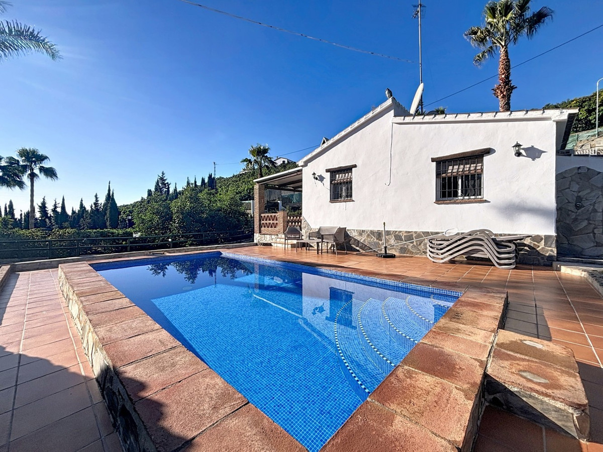 Te koop Vrijstaande Villa Costa Del Sol Frigiliana € 365.000,-