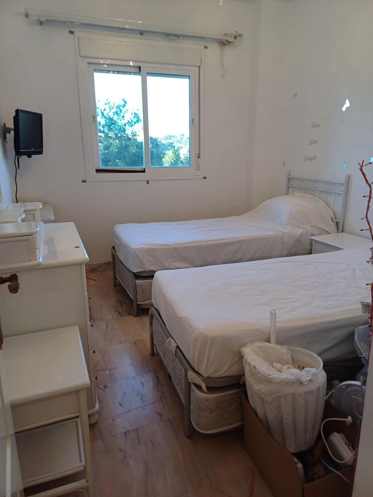 Te koop Middle Floor Apartment Costa Del Sol La Cala De Mijas € 450.000,-