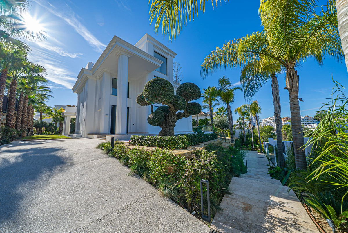 Te koop Vrijstaande Villa Costa Del Sol Marbella € 6.400.000,-